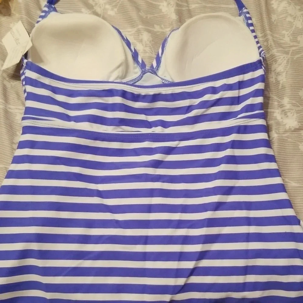 NWT Liz Lange Maternity Women's Swim Tankini Top S